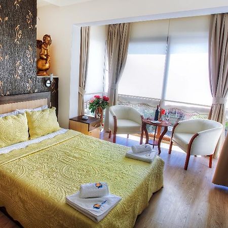 Villa Fokai Hotel Yenifoca Eksteriør bilde