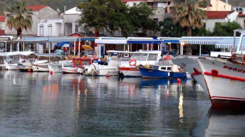 Villa Fokai Hotel Yenifoca Eksteriør bilde
